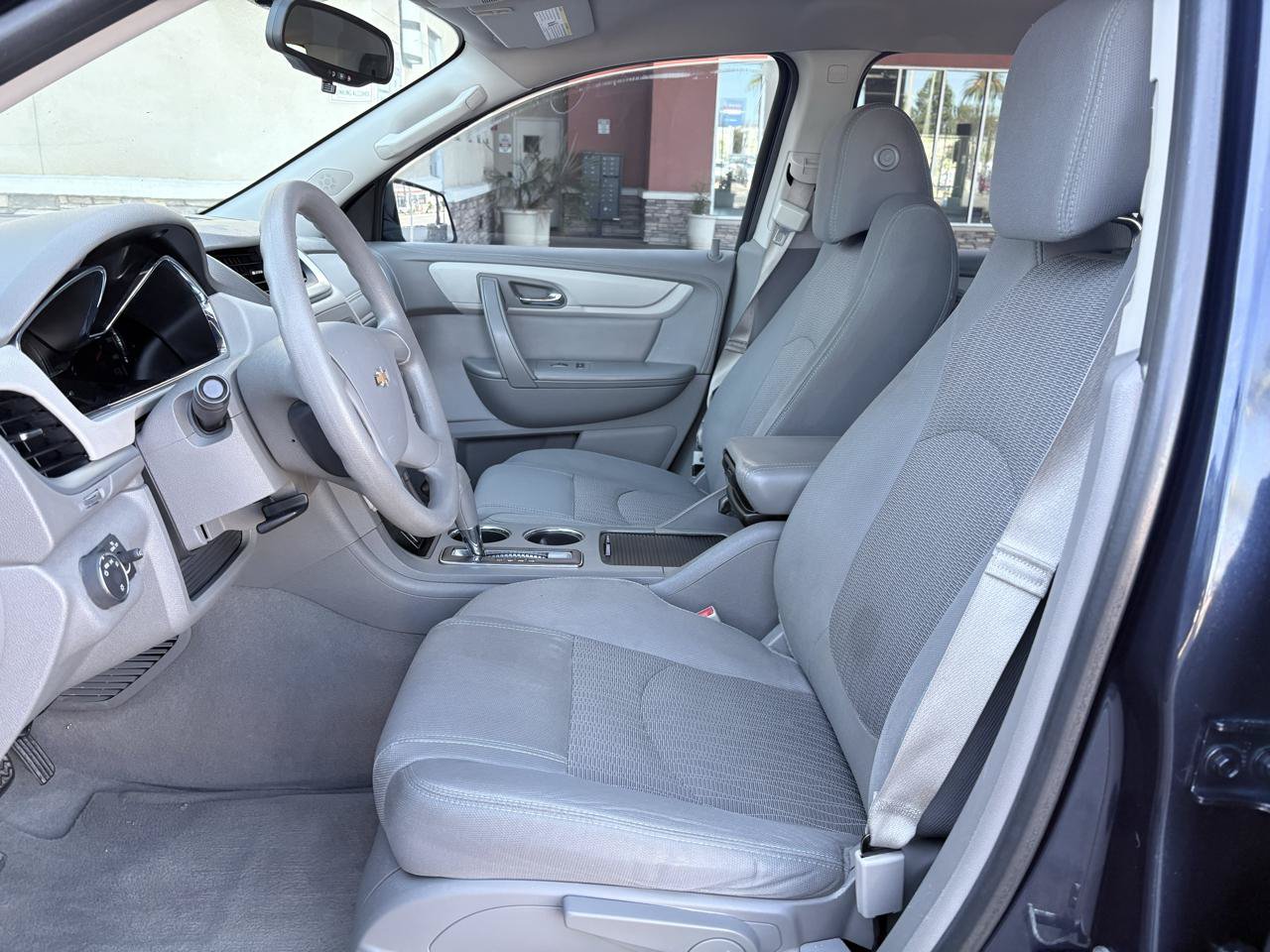 Used 2016 Chevrolet Traverse LS FWD image 17