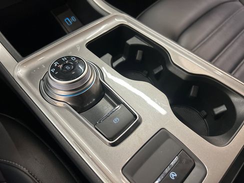 Used 2024 Ford Edge SEL image 23