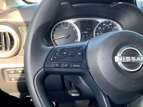 Used 2023 Nissan Versa S w/ Trunk Package image 23