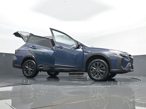 Used 2025 Subaru Outback Onyx Edition image 33