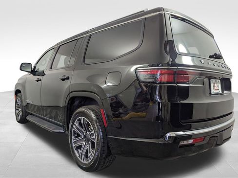 Used 2024 Jeep Wagoneer Series II w/ Flexible Seating Group RWD image 60