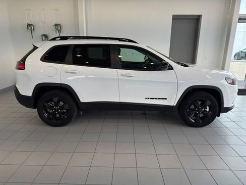 Used 2023 Jeep Cherokee Altitude Lux w/ Lux Elite Package AWD/4WD image 40
