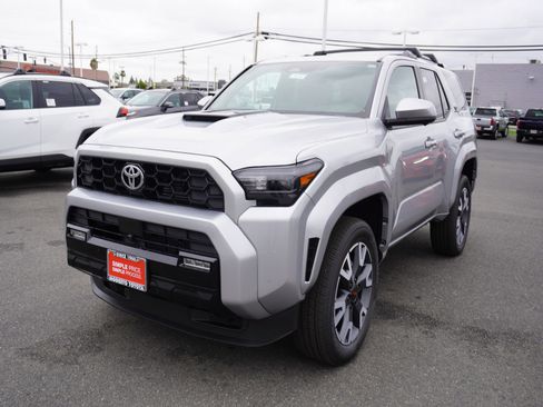 New 2025 Toyota 4Runner TRD Sport image 8