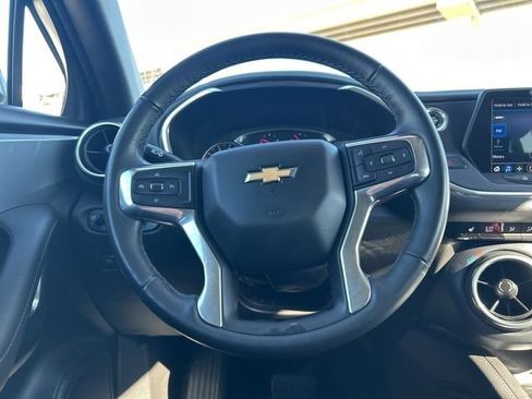 Used 2019 Chevrolet Blazer LT FWD image 23
