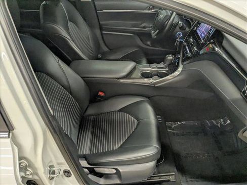 Used 2021 Toyota Camry SE image 22