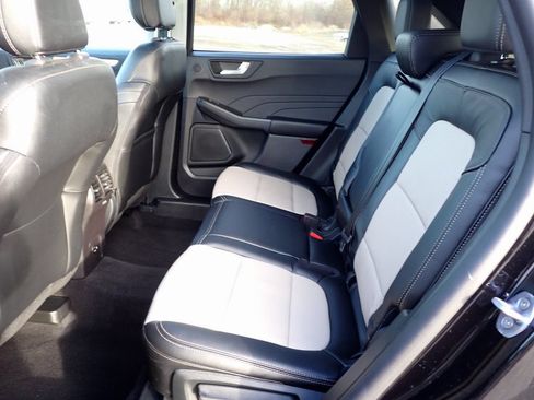Used 2022 Ford Escape Titanium w/ Titanium Elite Package AWD/4WD image 20