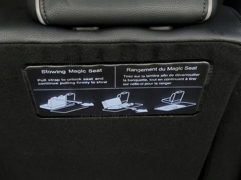 Used 2025 Honda Odyssey Touring image 37