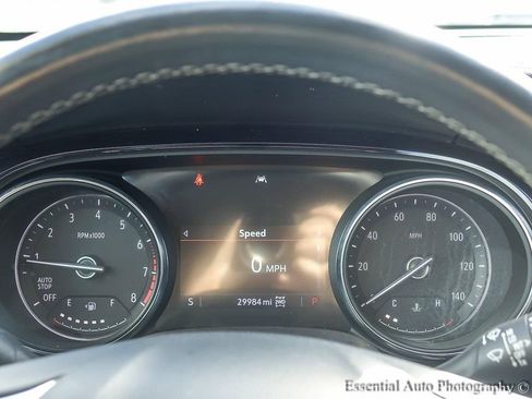 Used 2022 Buick Encore GX Essence w/ Experience Buick Package image 16