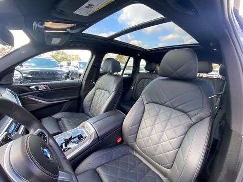 Used 2024 BMW X5 xDrive40i w/ M Sport Package image 23