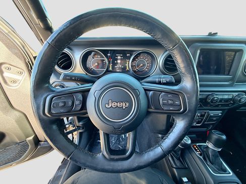 Used 2020 Jeep Gladiator Sport w/ Quick Order Package 24S image 37