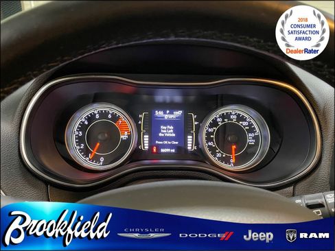 Used 2019 Jeep Cherokee Latitude Plus w/ Cold Weather Group AWD/4WD image 29