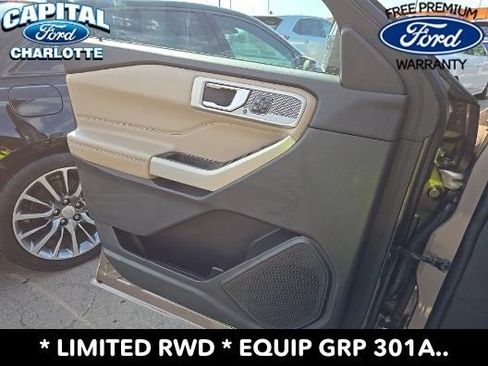 Used 2021 Ford Explorer Limited w/ Equipment Group 301A RWD image 11