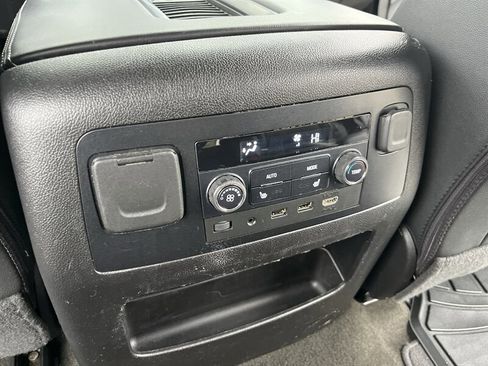 Used 2018 Chevrolet Tahoe Premier image 37