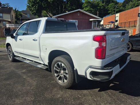 Used 2026 Chevrolet Silverado 1500 High Country w/ Technology Package AWD/4WD image 5