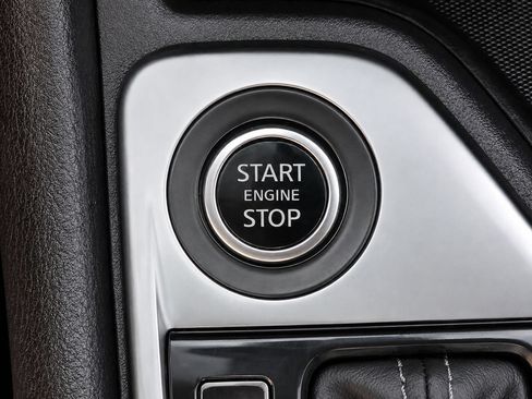 Used 2025 Nissan Sentra SV FWD image 23