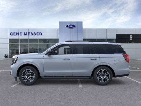 New 2025 Ford Expedition Active image 25