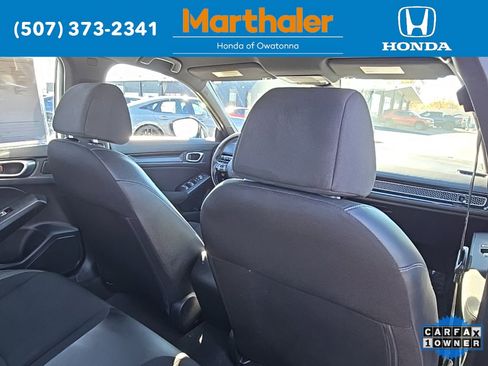 Used 2023 Honda Civic Sport image 18