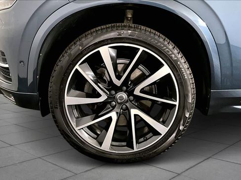 Used 2019 Volvo XC90 T6 Momentum w/ Advanced Package image 11