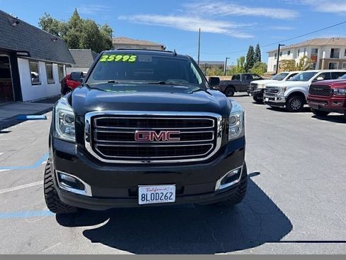 Used 2018 GMC Yukon XL SLT AWD/4WD image 2