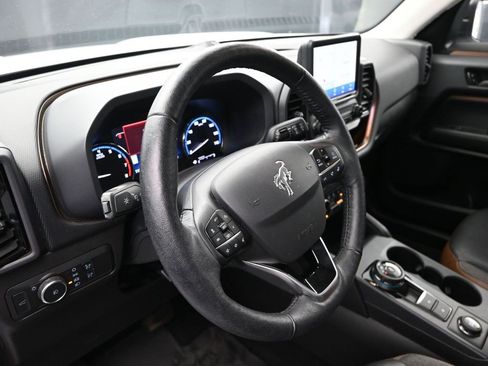 Used 2022 Ford Bronco Sport Outer Banks w/ Tech Package image 12