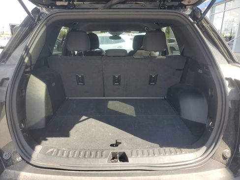 Used 2025 Chevrolet Equinox LT AWD/4WD image 15