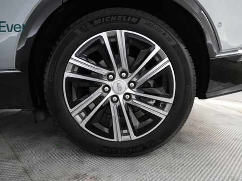 Used 2024 Cadillac Lyriq Luxury RWD image 9