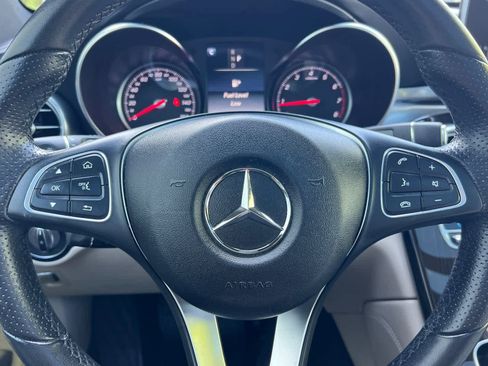 Used 2018 Mercedes-Benz GLC 300 4MATIC image 26