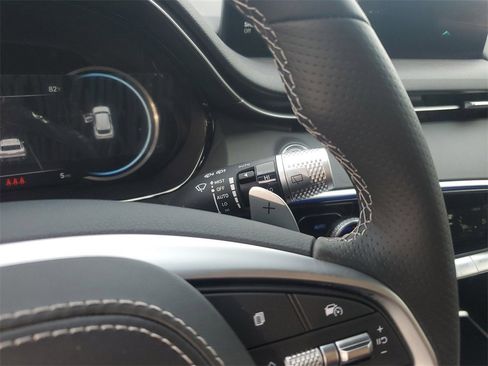 Used 2024 Genesis GV70 3.5T Sport image 17