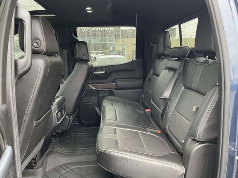 Used 2020 Chevrolet Silverado 1500 High Country w/ Technology Package image 3