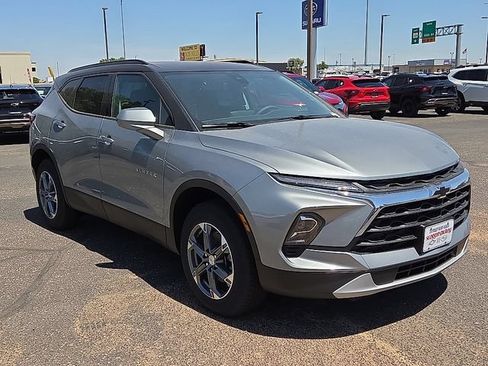New 2026 Chevrolet Blazer LT w/ Convenience Package FWD image 5