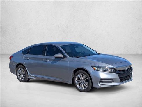 Used 2018 Honda Accord LX image 3