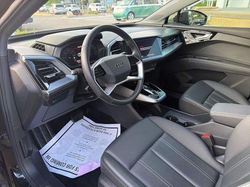 Used 2024 Audi Q4 e-tron Premium Plus w/ Premium Plus AWD/4WD image 9
