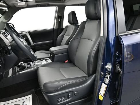Used 2024 Toyota 4Runner SR5 Premium w/ Moonroof Package AWD/4WD image 11