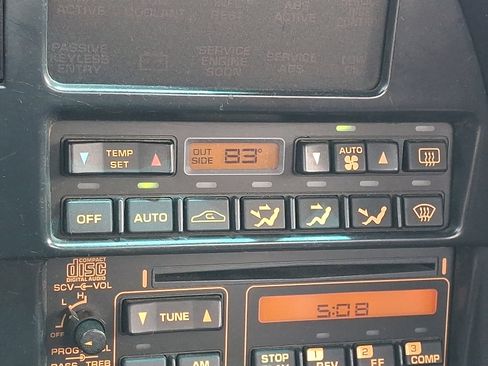 Used 1993 Chevrolet Corvette Convertible RWD image 16