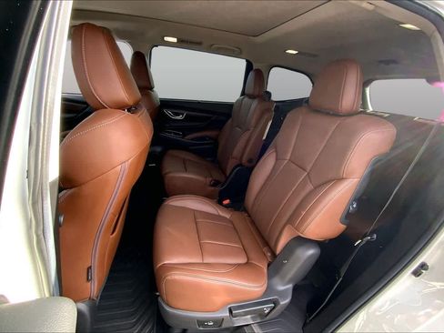Used 2025 Subaru Ascent Touring AWD/4WD image 21