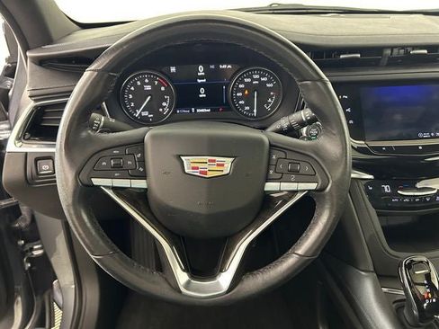 Used 2021 Cadillac XT6 Premium Luxury AWD/4WD image 14