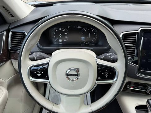 Used 2017 Volvo XC90 T6 Momentum w/ Vision Package AWD/4WD image 17