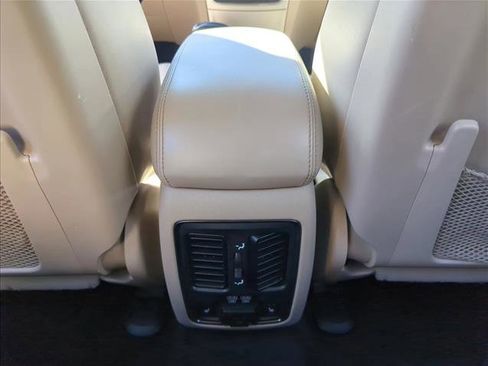 Used 2014 Jeep Grand Cherokee Limited w/ Luxury Group II image 17