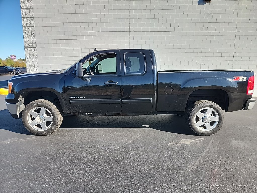 Used 2013 GMC Sierra 2500 SLT w/ SLT Convenience Package AWD/4WD image 3