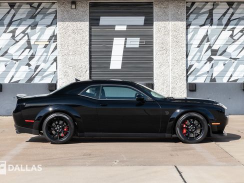 Used 2022 Dodge Challenger SRT Hellcat Redeye image 18