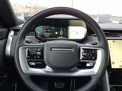 New 2025 Land Rover Range Rover SE image 17