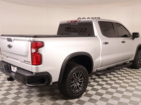 Used 2022 Chevrolet Silverado 1500 ZR2 w/ Technology Package AWD/4WD image 22