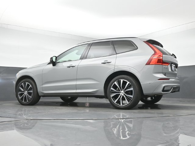 Used 2024 Volvo XC60 B5 Plus w/ Climate Package AWD/4WD image 14