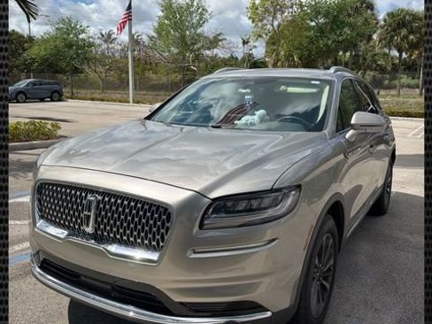 Used 2023 Lincoln Nautilus FWD image 1