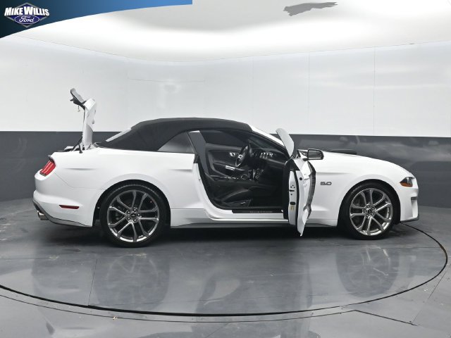 Used 2018 Ford Mustang GT Premium RWD image 27