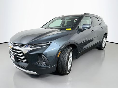 Used 2019 Chevrolet Blazer LT FWD image 3