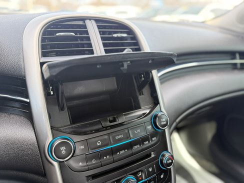 Used 2016 Chevrolet Malibu LTZ image 24