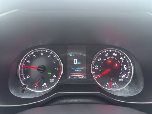 Used 2021 Toyota RAV4 XLE w/ XLE Grade Weather Package image 22