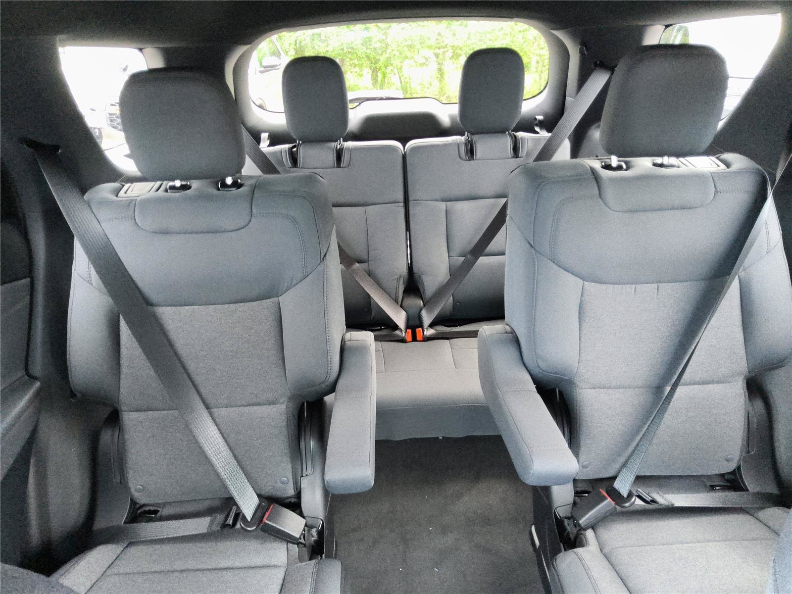 New 2027 Ford Explorer Active RWD image 22
