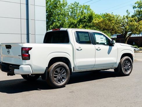 New 2025 Nissan Frontier SV w/ SV Convenience Package image 6